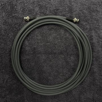 Kabel antenowy BNC-BNC – 5m szary — zwinięty kabel